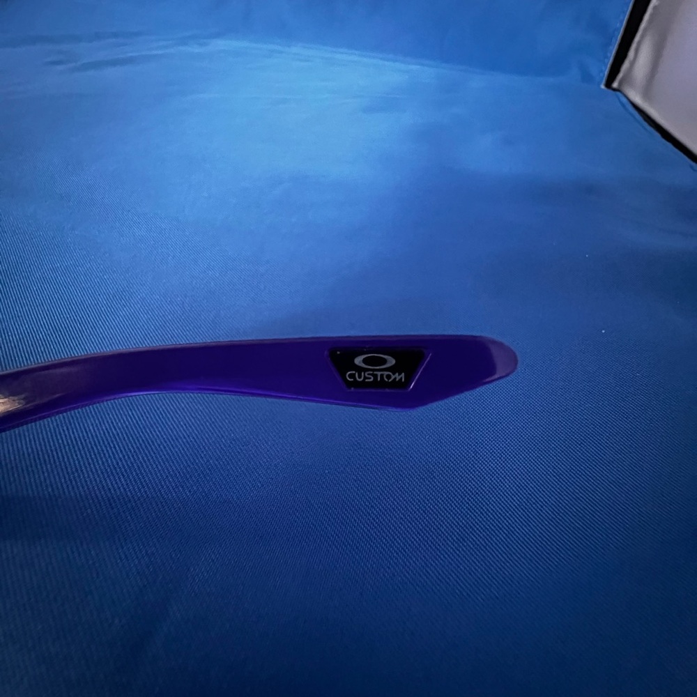 CUSTOM Oakley Sunglasses in Bold Blue - Picture 2 of 5